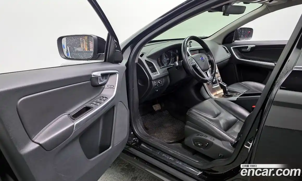 Volvo XC60 2016 2.0 гидро в Москве № 1546979, фото 10
