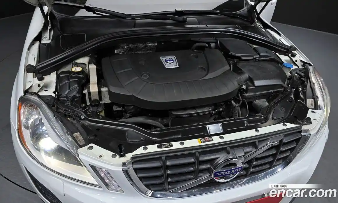 Volvo XC60 2013 2.0 гидро в Москве № 1546980, фото 6