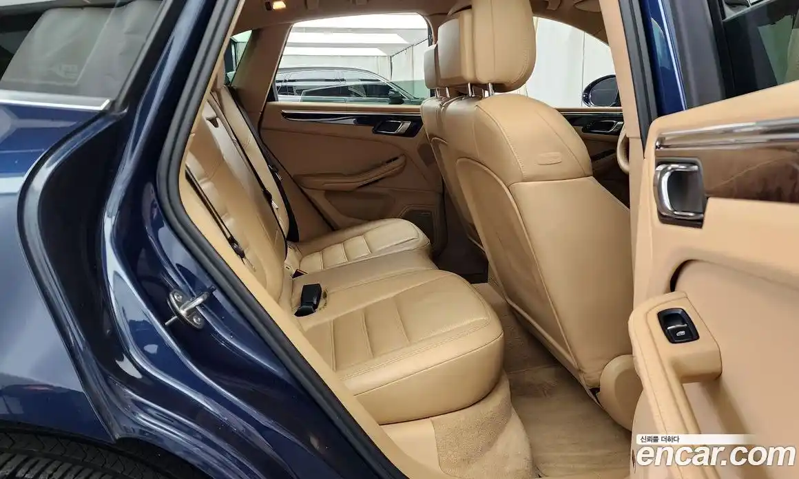 Porsche Macan 2015 3.6 гидро в Москве № 1547295, фото 12