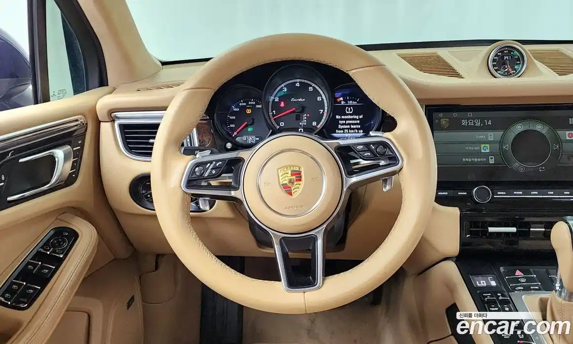 Porsche Macan 2015 3.6 гидро в Москве № 1547295, фото 13