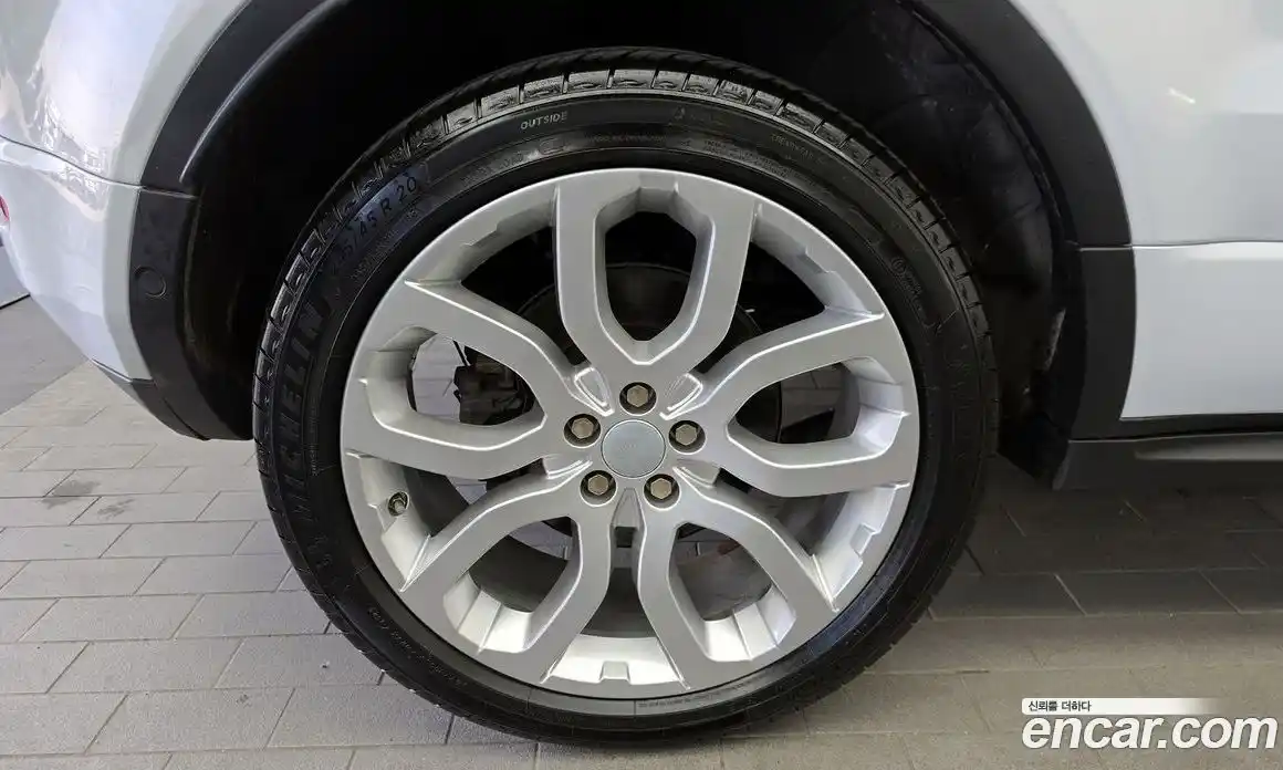 Land Rover Range-Rover Evoque 2016 2.0 гидро в Москве № 1547664, фото 5