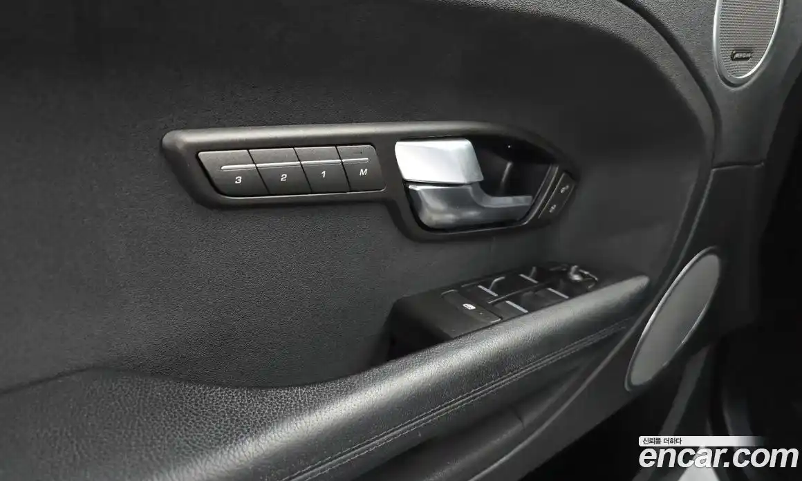 Land Rover Range-Rover Evoque 2015 2.2 гидро в Москве № 1547689, фото 18