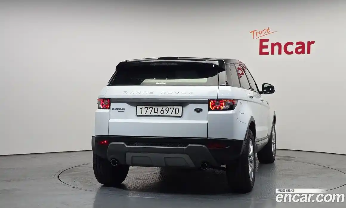 Land Rover Range-Rover Evoque 2015 2.2 гидро в Москве № 1547689, фото 4