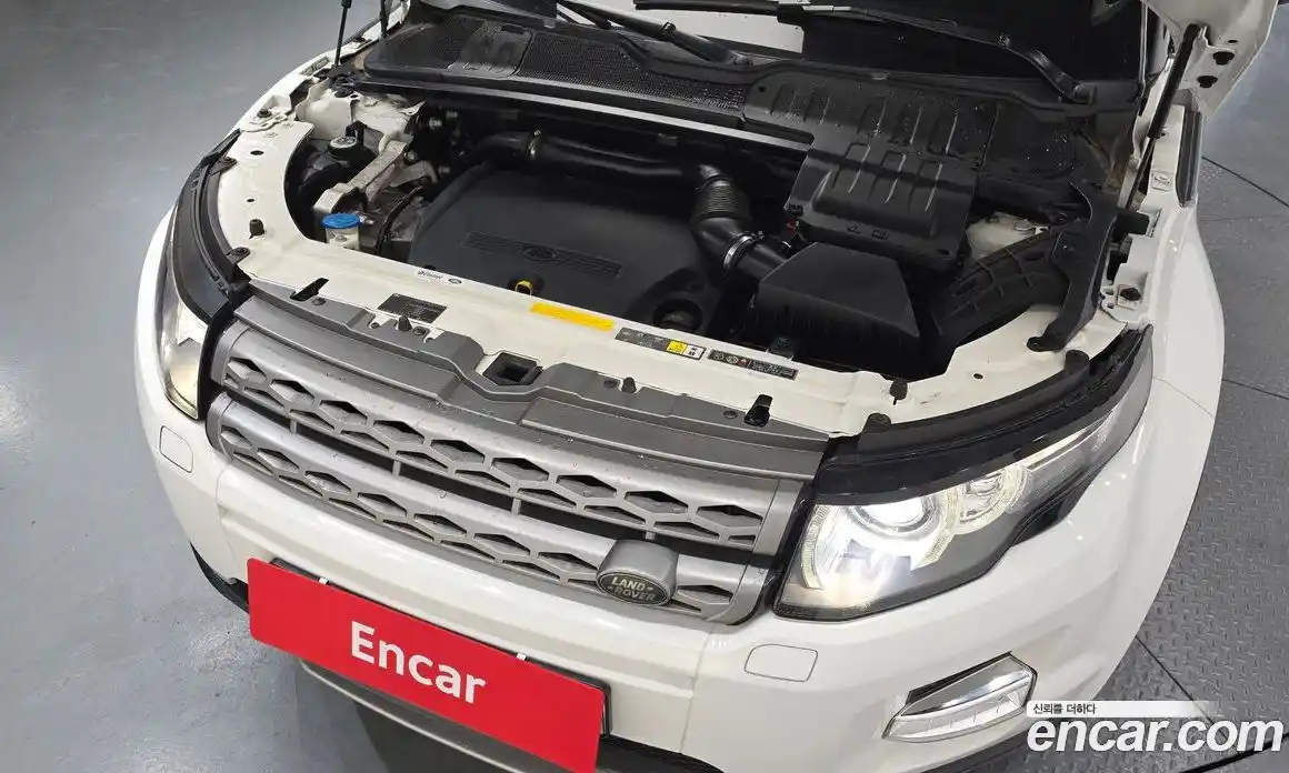 Land Rover Range-Rover Evoque 2015 2.2 гидро в Москве № 1547689, фото 6