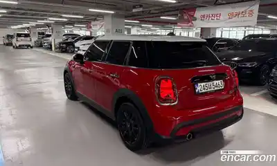 Mini Cooper 2023 1.5 гидро в Москве № 1548050, миниатюра 2