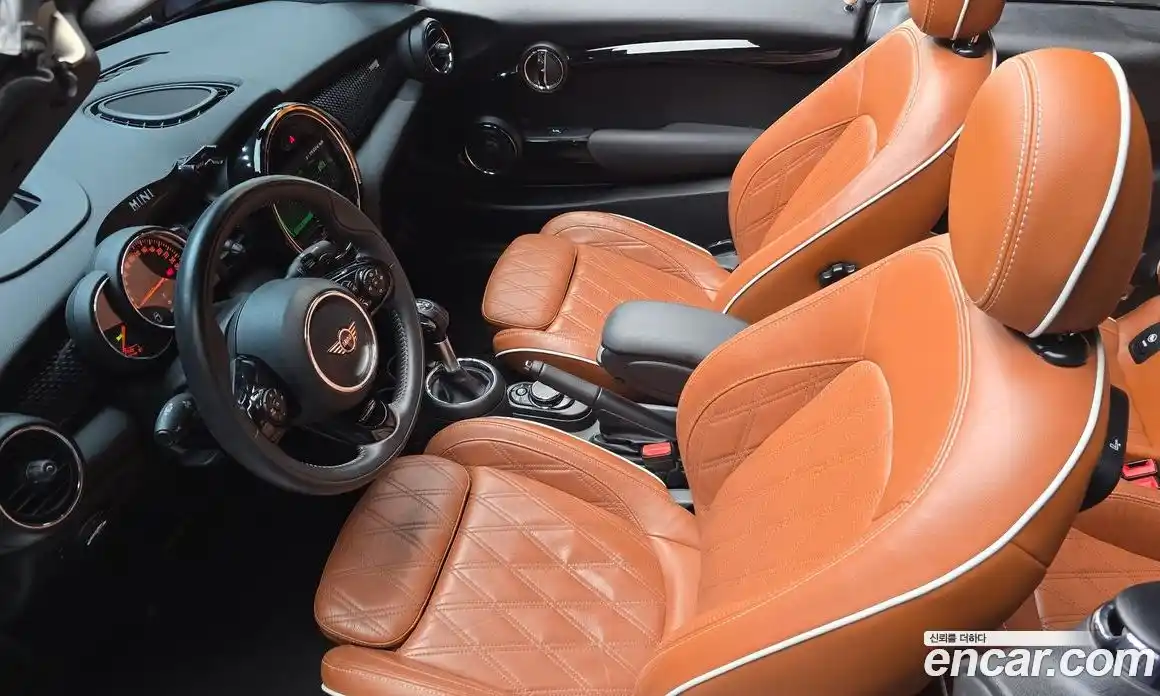Mini Cooper Convertible 2019 2.0 гидро в Москве № 1548292, фото 7