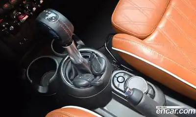 Mini Cooper Convertible 2019 2.0 гидро в Москве № 1548292, миниатюра 9
