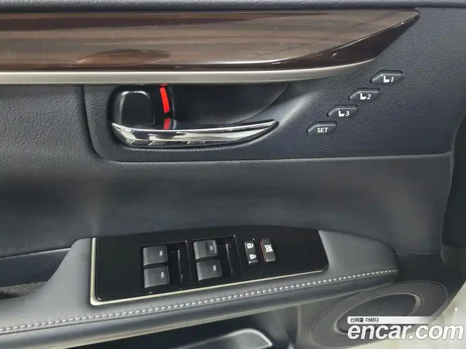 Lexus ES 2017 2.5 гидро в Москве № 1548953, фото 16