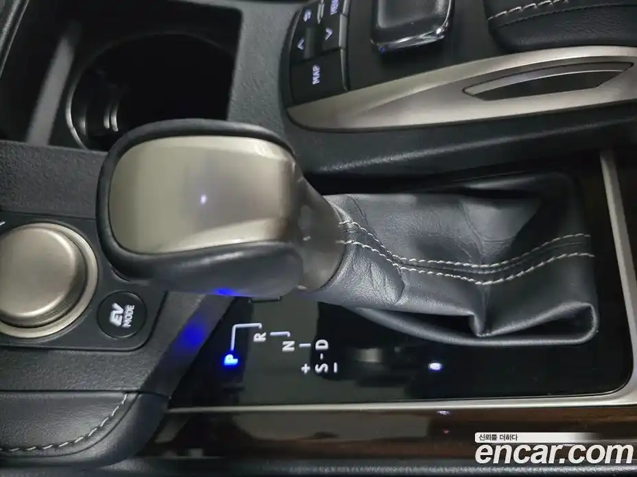 Lexus ES 2017 2.5 гидро в Москве № 1548953, фото 9
