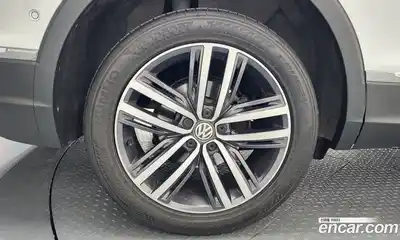 Volkswagen Tiguan 2020 2.0 гидро в Москве № 1549273, миниатюра 5