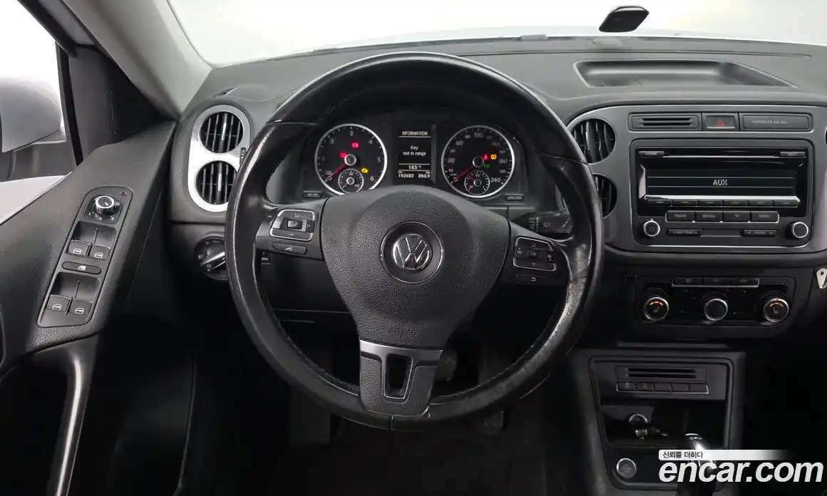 Volkswagen Tiguan 2012 2.0 гидро в Москве № 1549458, фото 13