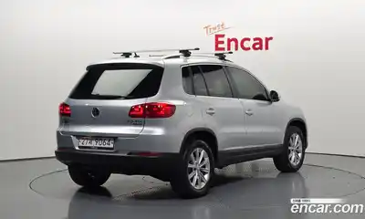 Volkswagen Tiguan 2012 2.0 гидро в Москве № 1549458, миниатюра 2