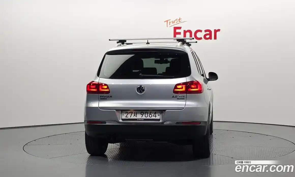 Volkswagen Tiguan 2012 2.0 гидро в Москве № 1549458, фото 4