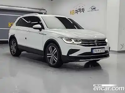 Volkswagen Tiguan 2022 2.0 гидро в Москве № 1549509, миниатюра 4