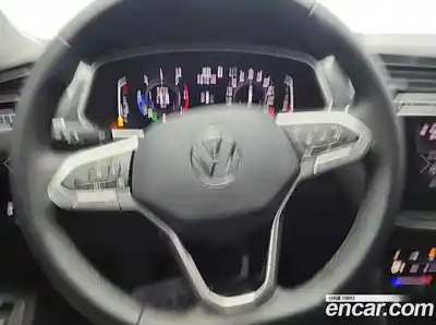 Volkswagen Tiguan 2022 2.0 гидро в Москве № 1549509, миниатюра 9