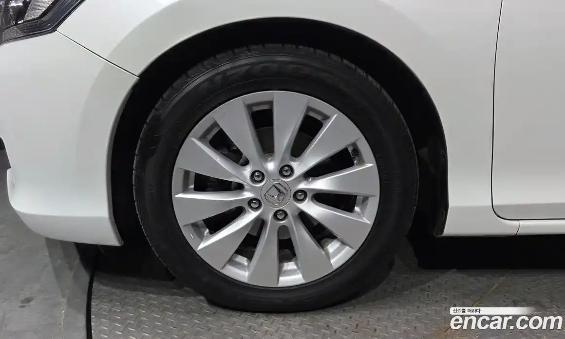 Honda Accord 2014 2.4 гидро в Москве № 1550279, фото 5