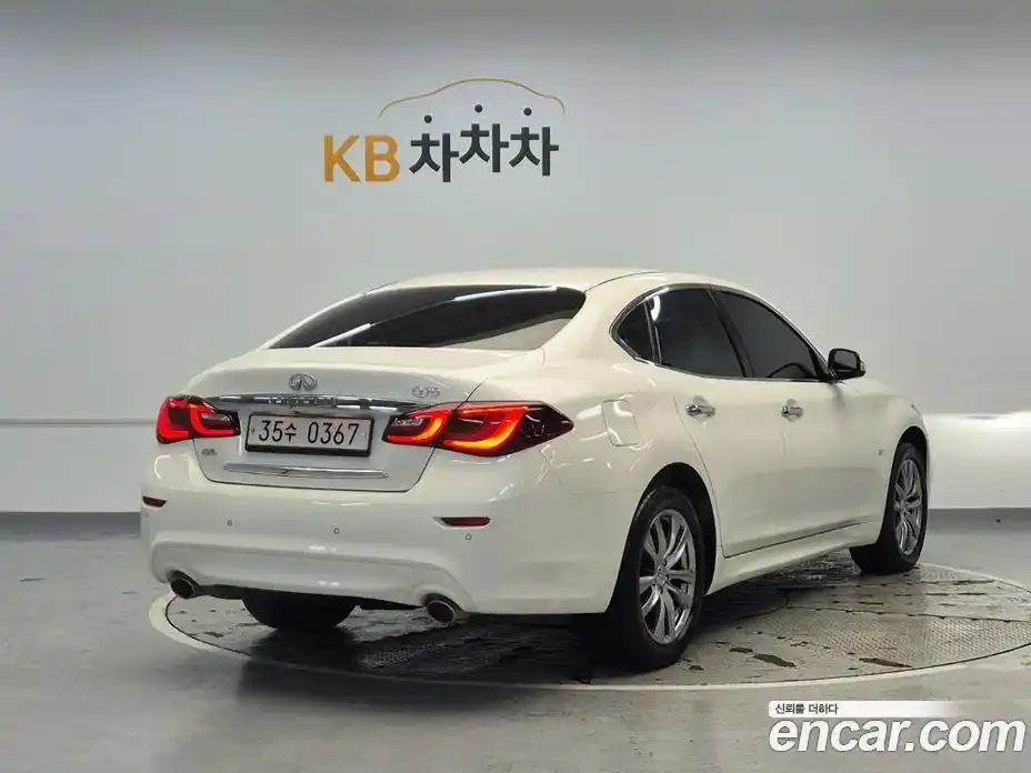 Infiniti Q70 2016 3.7 гидро в Москве № 1551092, фото 3