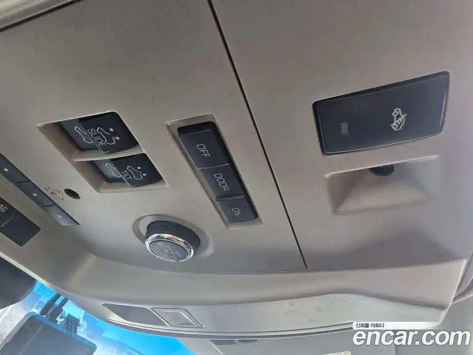 Cadillac Escalade 2017 6.2 гидро в Москве № 1551419, фото 18