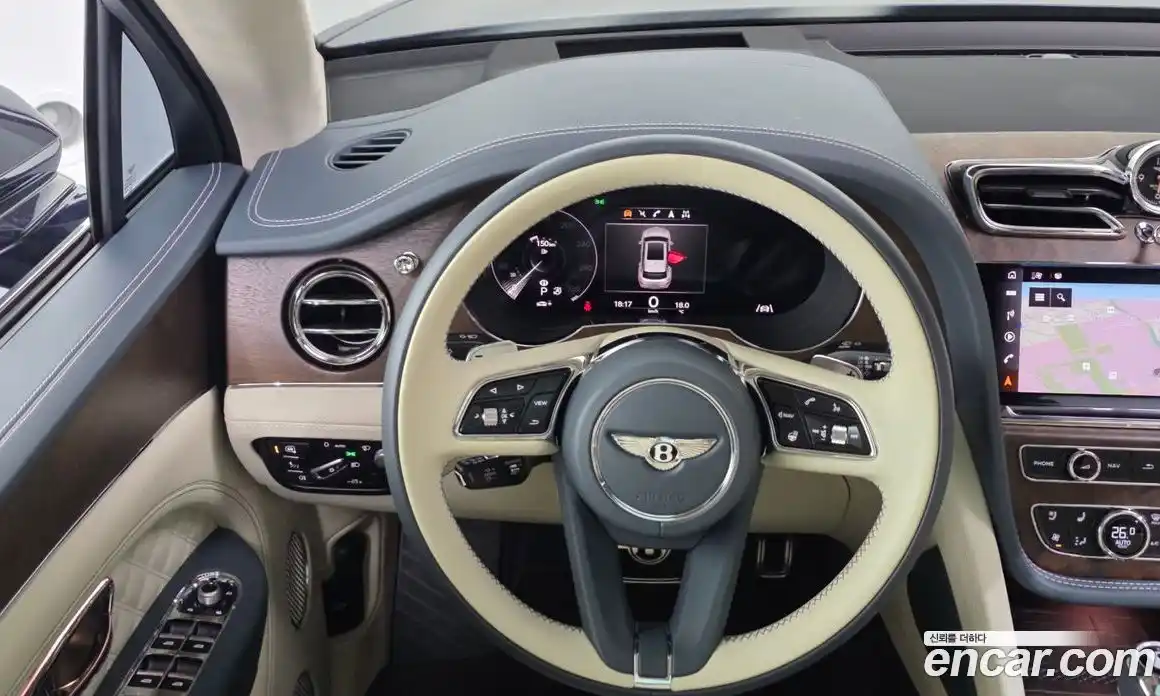 Bentley Bentayga 2023 4.0 гидро в Москве № 1551436, фото 13