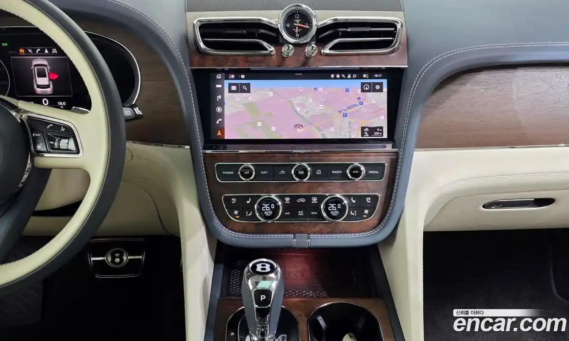 Bentley Bentayga 2023 4.0 гидро в Москве № 1551436, фото 14