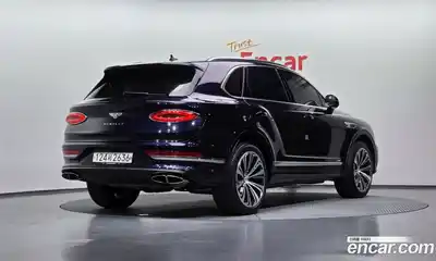 Bentley Bentayga 2023 4.0 гидро в Москве № 1551436, миниатюра 2