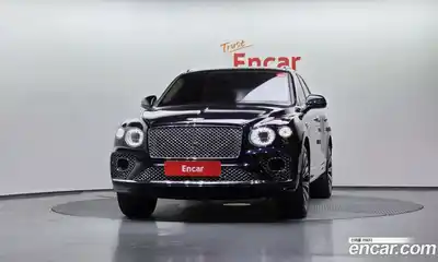 Bentley Bentayga 2023 4.0 гидро в Москве № 1551436, миниатюра 3