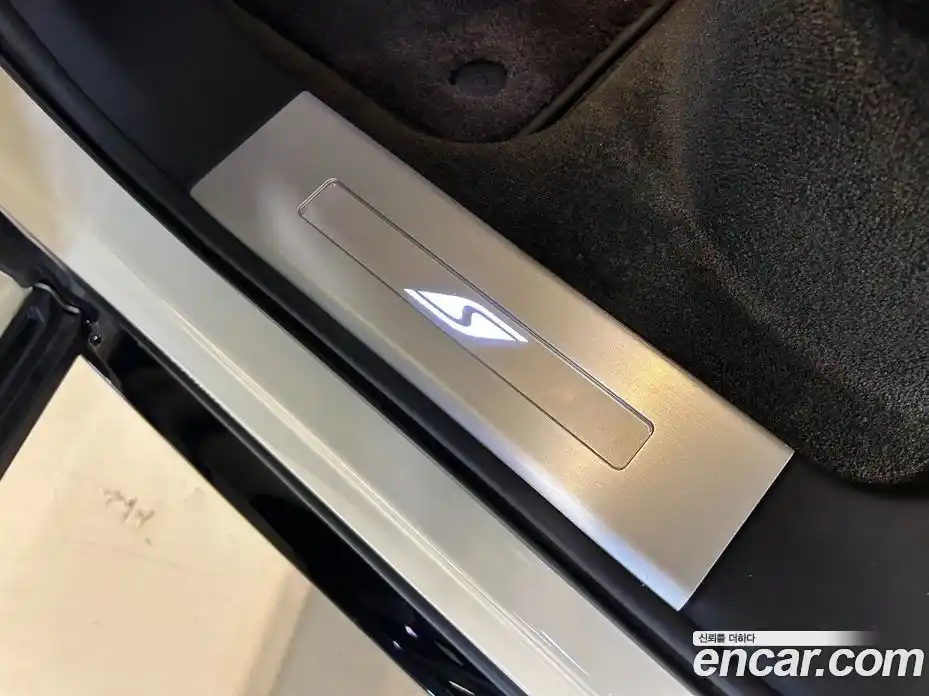 Bentley Bentayga 2023 4.0 гидро в Москве № 1551468, фото 18