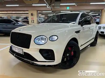 Bentley Bentayga 2023 4.0 гидро в Москве № 1551468, миниатюра 2