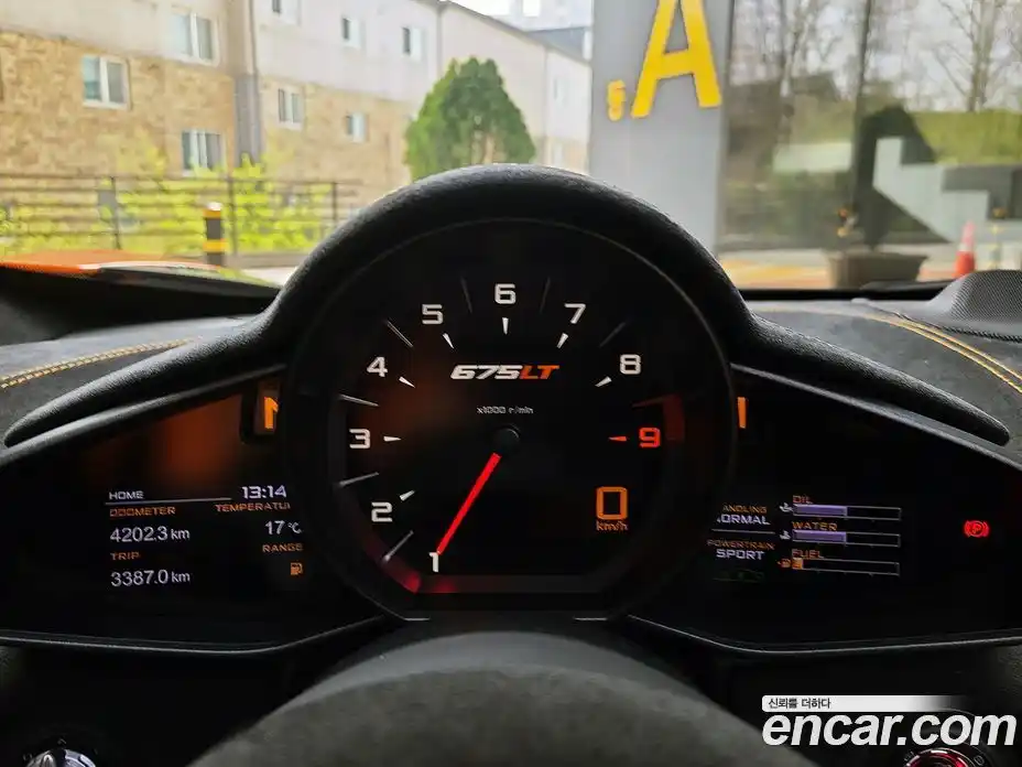 McLaren 675LT 2016 3.8 гидро в Москве № 1551709, фото 14