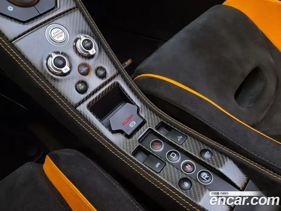 McLaren 675LT 2016 3.8 гидро в Москве № 1551709, фото 16