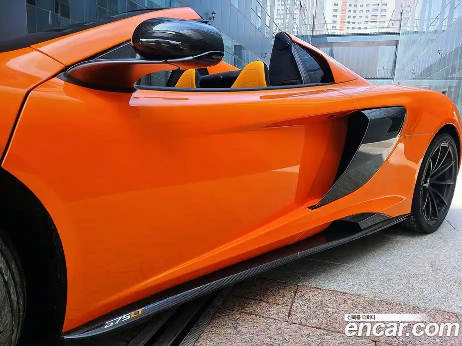 McLaren 675LT 2016 3.8 гидро в Москве № 1551709, фото 7