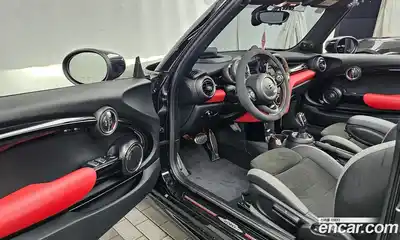 Mini Cooper Convertible 2020 2.0 гидро в Москве № 156872, миниатюра 10