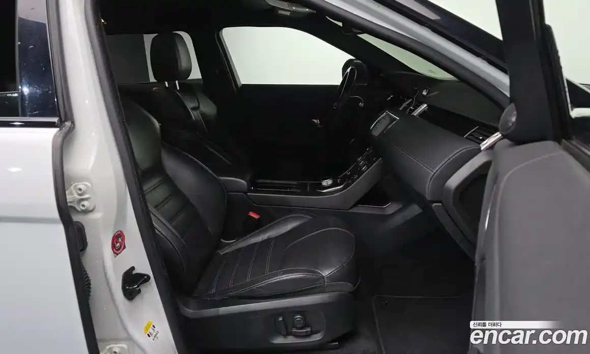 Land Rover Range-Rover Evoque 2016 2.0 гидро в Москве № 166704, фото 11