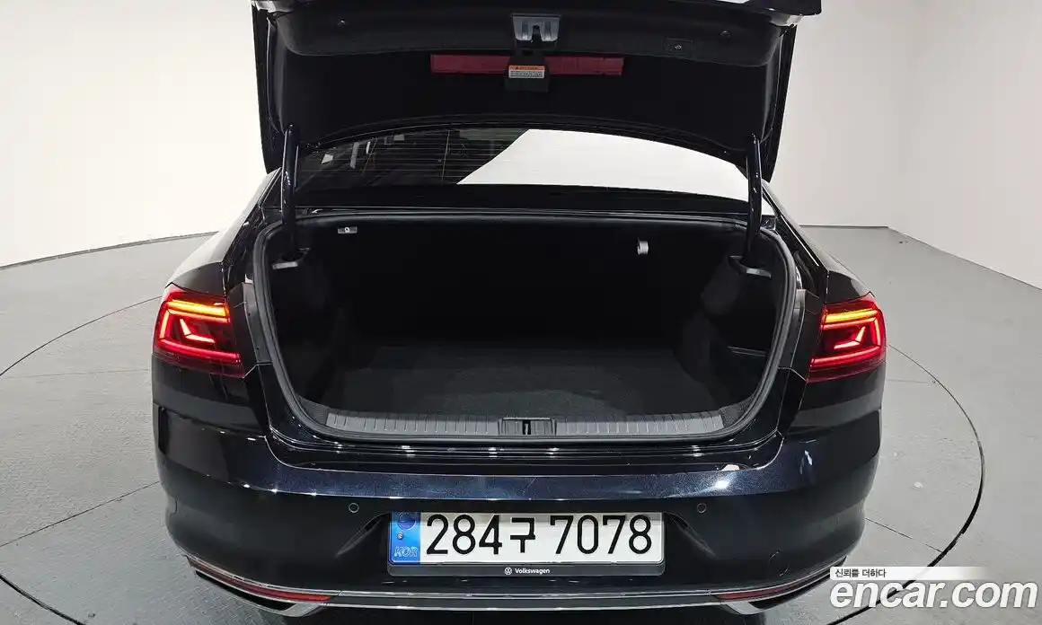 Volkswagen Passat 2022 2.0 гидро в Москве № 168580, фото 20