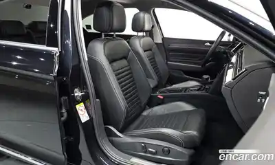 Volkswagen Passat 2022 2.0 гидро в Москве № 168580, миниатюра 10