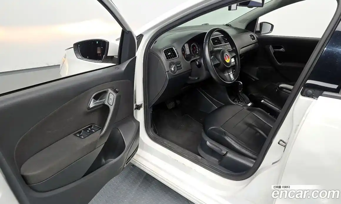 Volkswagen Polo 2014 1.6 гидро в Москве № 168889, фото 10