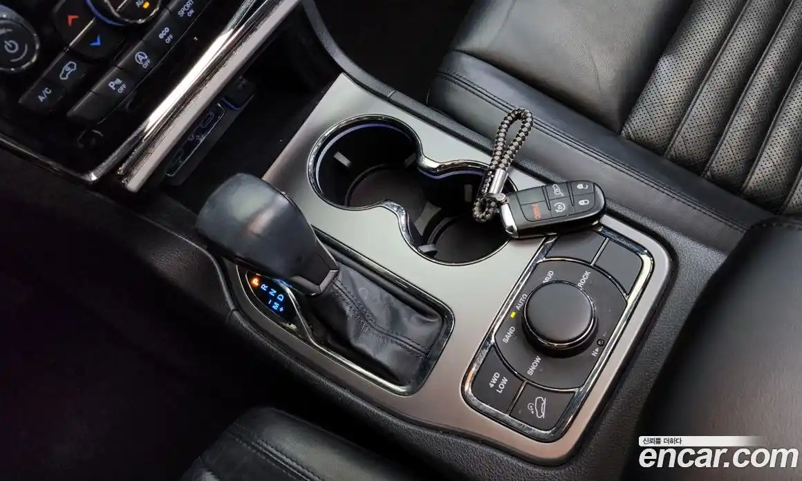 Jeep Cherokee 2020 3.6 гидро в Москве № 169701, фото 9