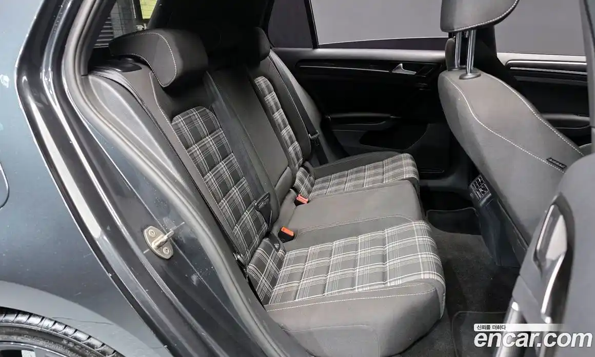 Volkswagen Golf 2016 2.0 гидро в Москве № 171130, фото 12