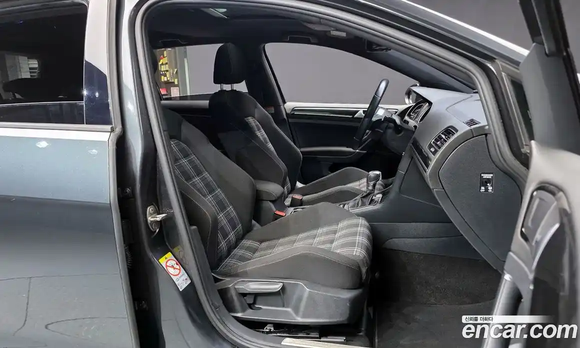 Volkswagen Golf 2016 2.0 гидро в Москве № 171130, фото 10