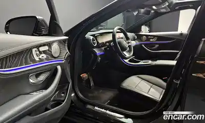 Mercedes-Benz E-Class 2022 1.9 гидро в Москве № 177972, миниатюра 12