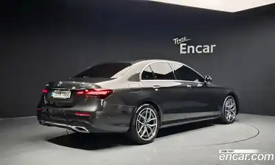 Mercedes-Benz E-Class 2022 1.9 гидро в Москве № 177972, миниатюра 2