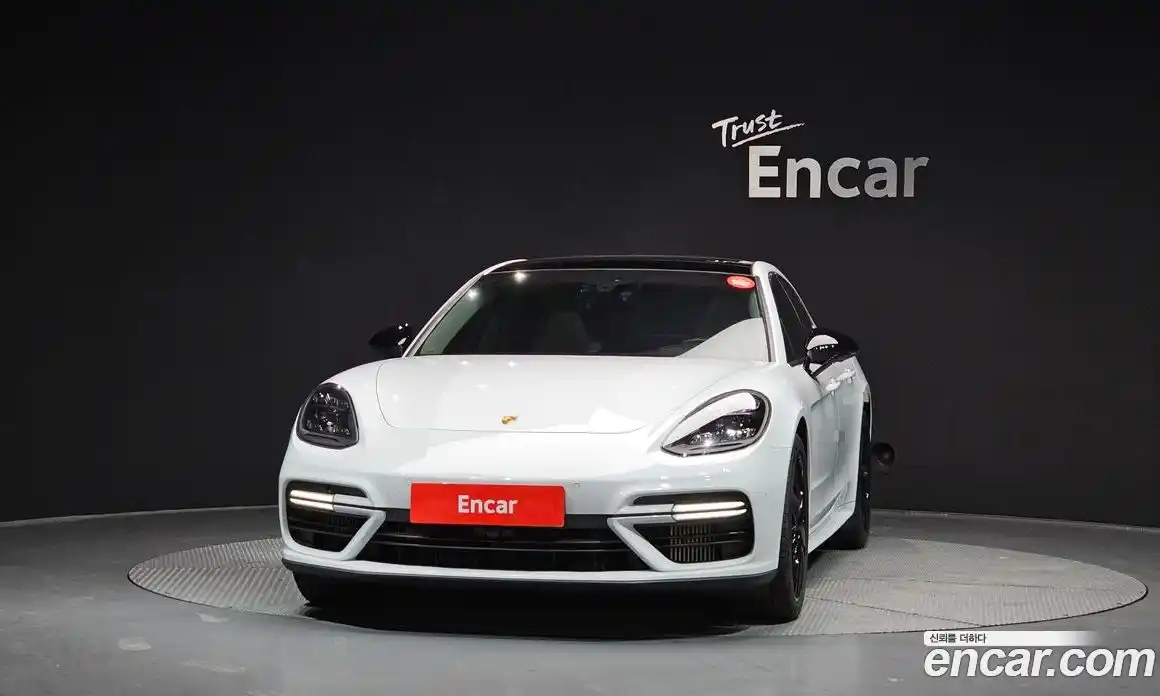 Porsche Panamera 2019 4.0 гидро в Москве № 197527, фото 3