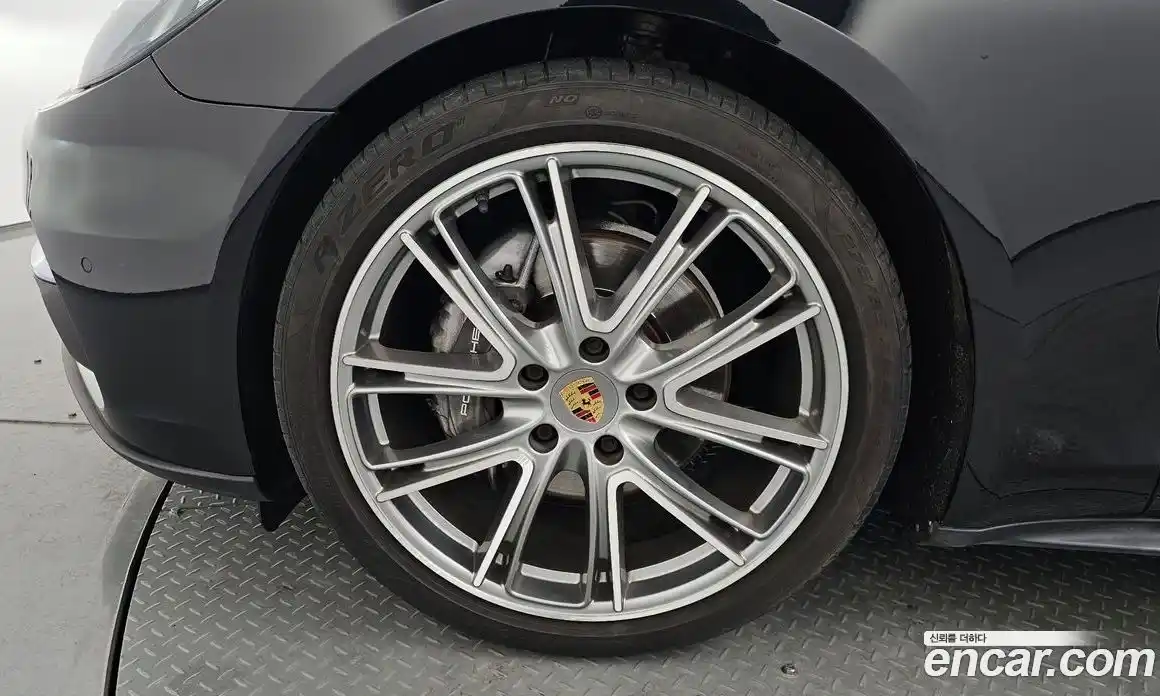 Porsche Panamera 2018 3.0 гидро в Москве № 197555, фото 4