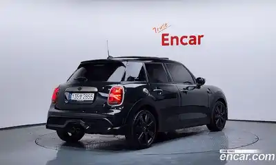 Mini Cooper 2022 2.0 гидро в Москве № 198352, миниатюра 2