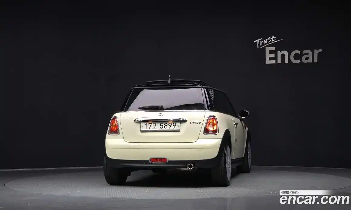 Mini Cooper 2010 1.6 гидро в Москве № 207007, фото 4