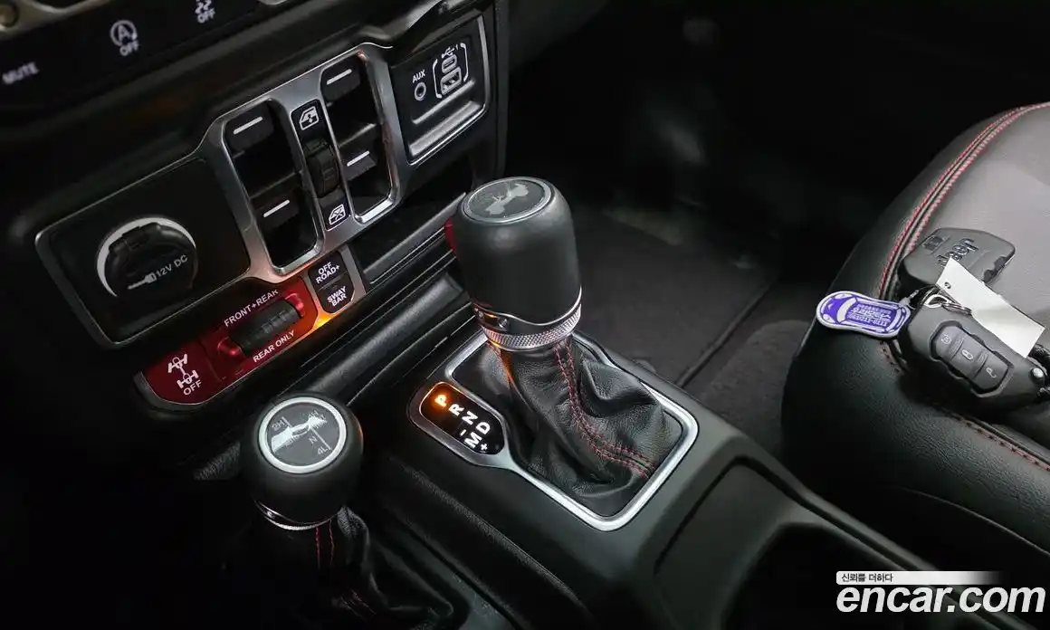 Jeep Wrangler 2023 2.0 гидро в Москве № 208961, фото 9