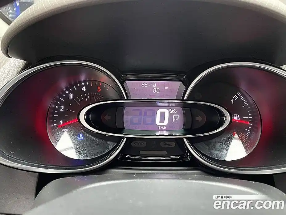 Renault Cilo 2018 1.5 гидро в Москве № 209973, фото 8