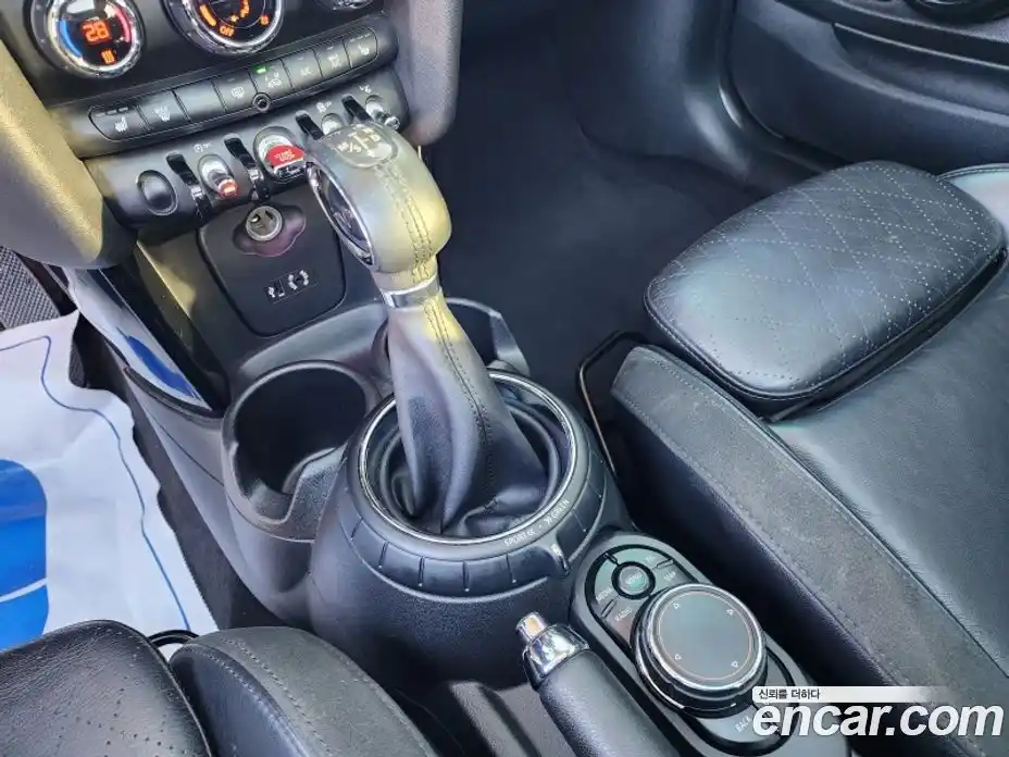 Mini Cooper 2015 2.0 гидро в Москве № 214415, фото 16