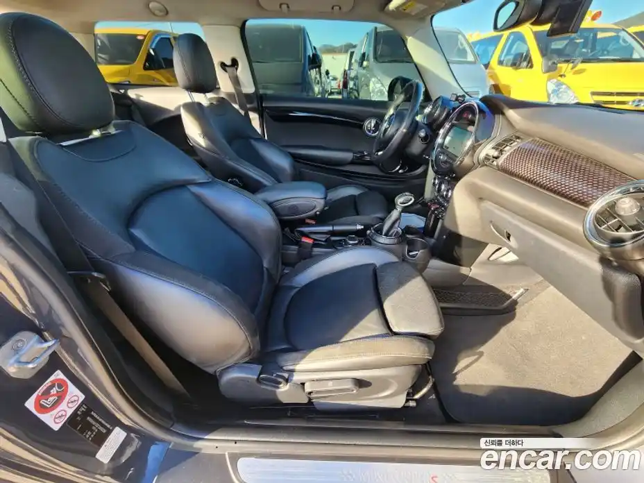 Mini Cooper 2015 2.0 гидро в Москве № 214415, фото 10
