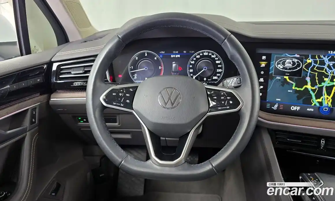 Volkswagen Touareg 2021 3.0 гидро в Москве № 215223, фото 13